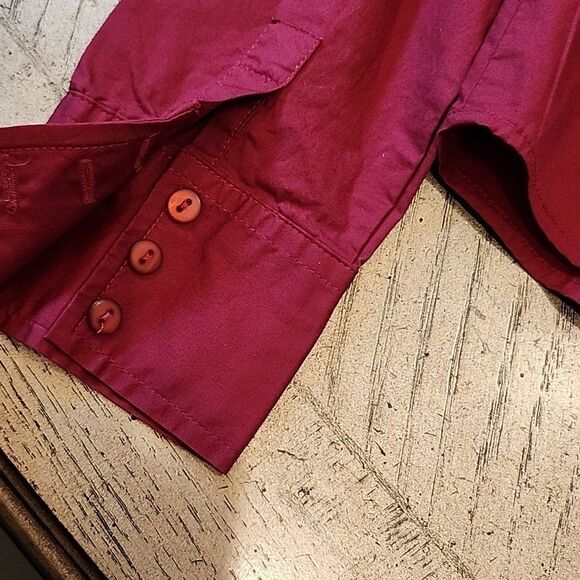 Red Button Down shirt size Petite S stretch St John's bay - Picture 6 of 8